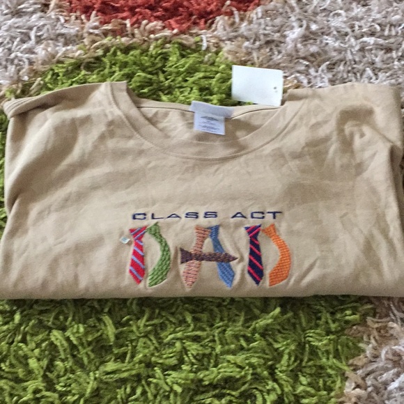 New tee shirt for dads - Picture 3 of 4